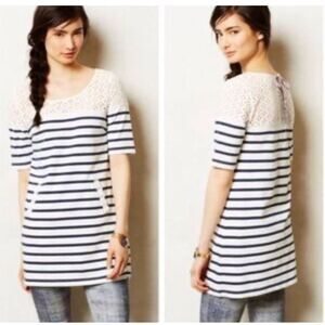 Anthropologie tunic top by 9-H15 STCL navy & off white with eyelet bodice sz Sma